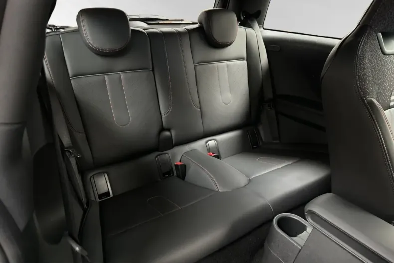 MINI John Cooper Works din 2025 cu 10.600 km - oferta MIN225368 - foto 11