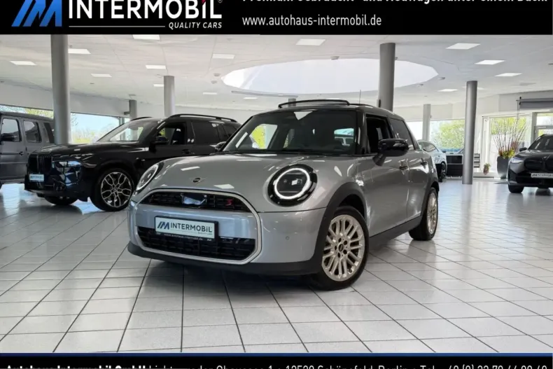 MINI Cooper S din 2025 cu 3.243 km - oferta MIN225376 - foto 1