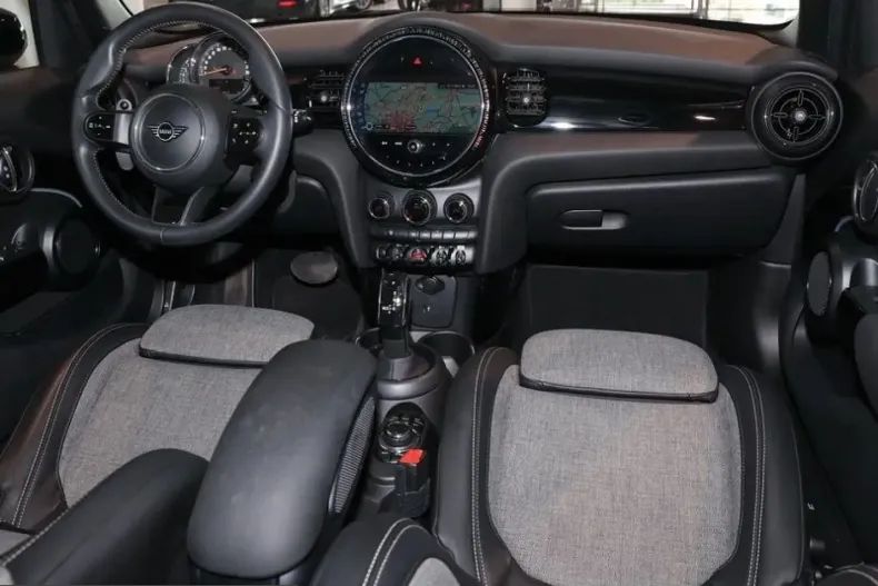 MINI Cooper S din 2023 cu 48.732 km - oferta MIN225381 - foto 5