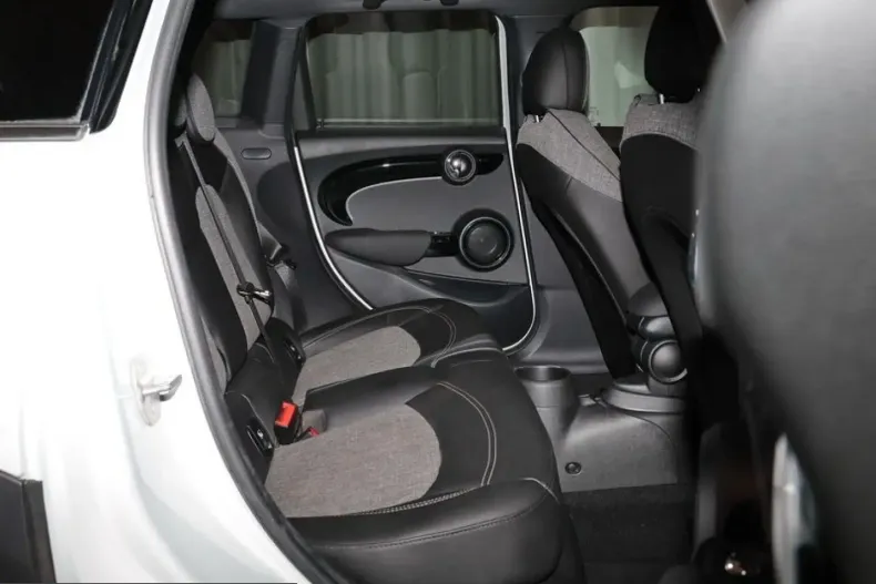 MINI Cooper S din 2023 cu 48.732 km - oferta MIN225381 - foto 12