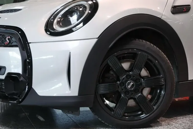 MINI Cooper S din 2023 cu 48.732 km - oferta MIN225381 - foto 14
