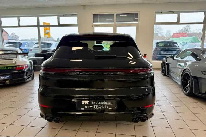 Porsche Cayenne din 2023 cu 13.151 km - oferta POR225383 - foto 4