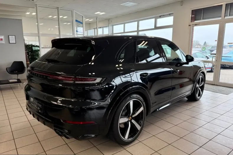 Porsche Cayenne din 2023 cu 13.151 km - oferta POR225383 - foto 5