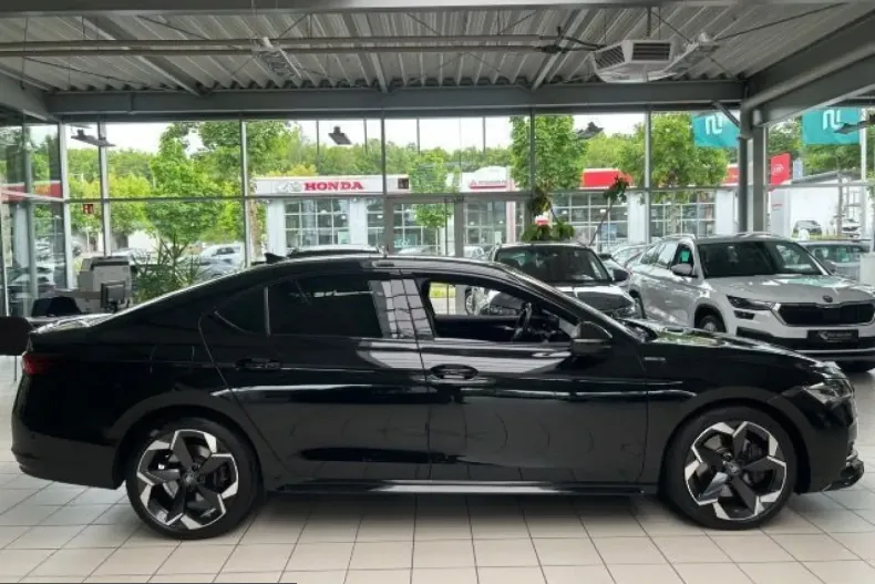 Skoda Superb din 2025 cu 45.485 km - oferta SKO225384 - foto 4
