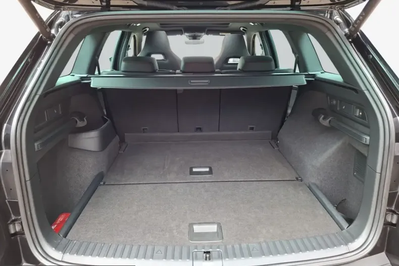 Skoda Kodiaq din 2024 cu 46.230 km - oferta SKO225387 - foto 9
