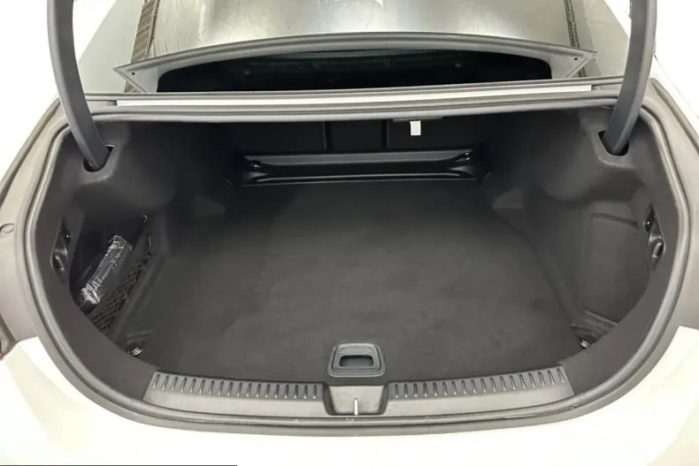 Mercedes-Benz E 200 (Clasa E) din 2025 cu 11.542 km - oferta MER225394 - foto 6