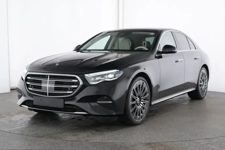 Mercedes-Benz E 200 (Clasa E) din 2025 cu 25.217 km - oferta MER225399 - foto 1