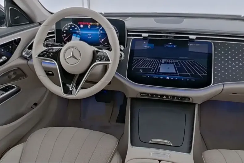 Mercedes-Benz E 200 (Clasa E) din 2025 cu 25.217 km - oferta MER225399 - foto 4