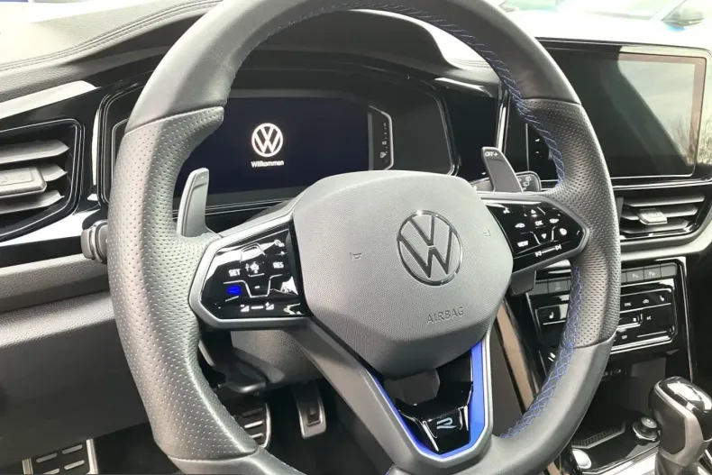 Volkswagen T-Roc din 2024 cu 12.200 km - oferta VOL225412 - foto 23