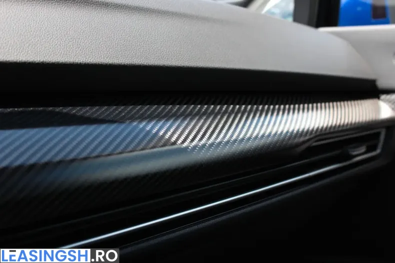 Volkswagen Golf din 2024 cu 44.500 km - oferta VOL225413 - foto 30