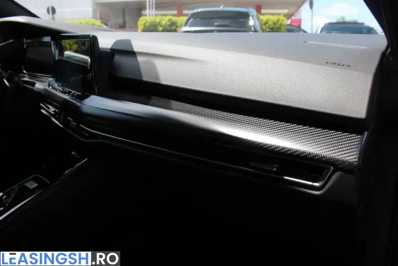 Volkswagen Golf din 2024 cu 44.500 km - oferta VOL225413 - foto 34
