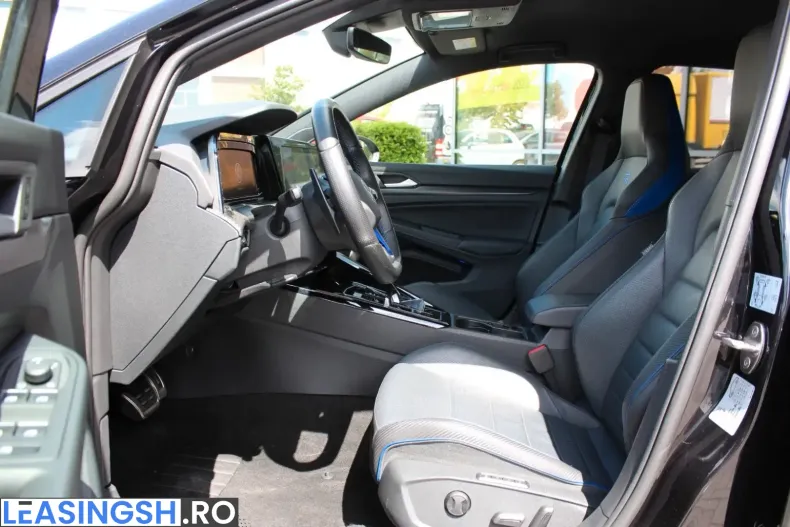Volkswagen Golf din 2024 cu 44.500 km - oferta VOL225413 - foto 39