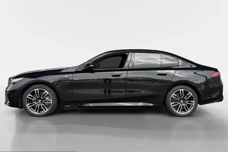 BMW 550 (Seria 5) din 2024 cu 31.200 km - oferta BMW225420 - foto 3
