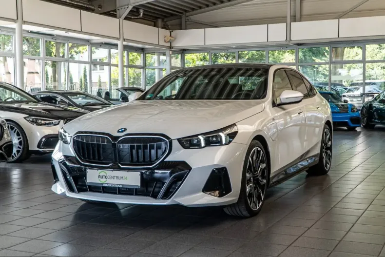 BMW 550 (Seria 5) din 2025 cu 27.972 km - oferta BMW225421 - foto 2