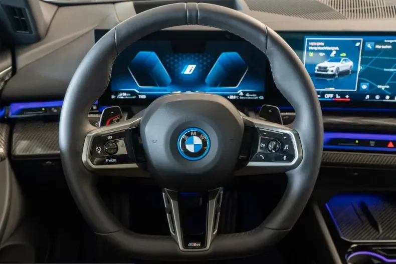 BMW 550 (Seria 5) din 2025 cu 27.972 km - oferta BMW225421 - foto 15