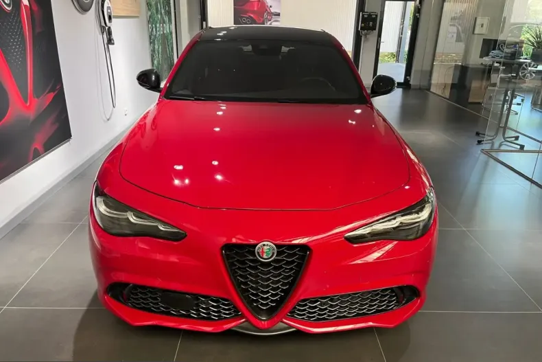 Alfa Romeo Giulia din 2024 cu 26.430 km - oferta ALF225423 - foto 2