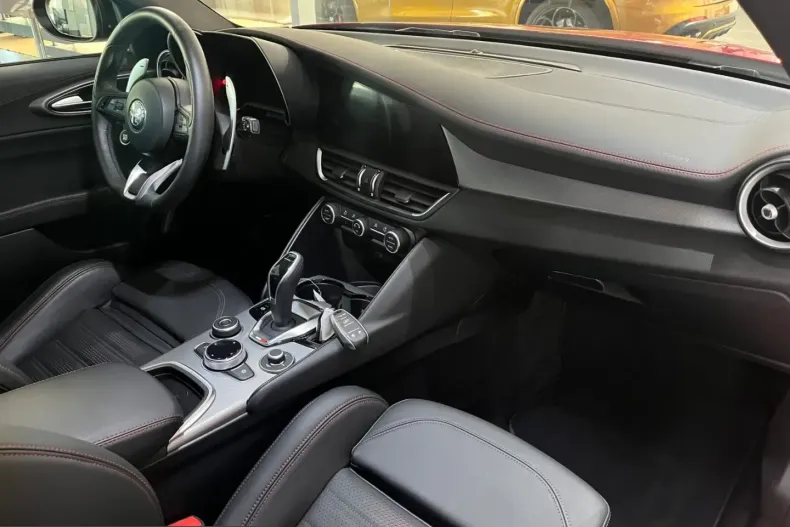 Alfa Romeo Giulia din 2024 cu 26.430 km - oferta ALF225423 - foto 7