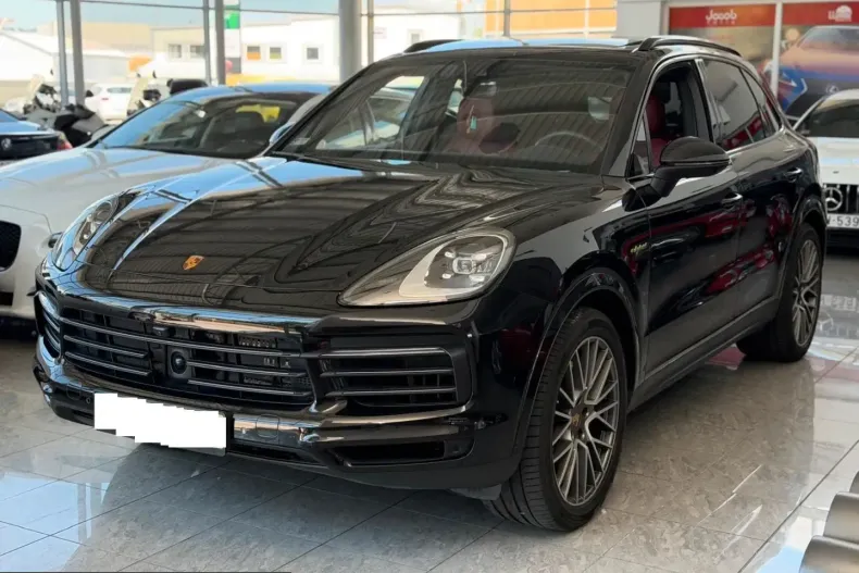 Porsche Cayenne din 2023 cu 47.895 km - oferta POR225428 - foto 2