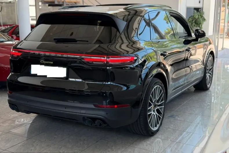 Porsche Cayenne din 2023 cu 47.895 km - oferta POR225428 - foto 4