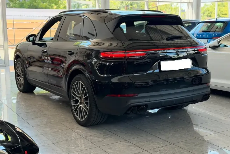 Porsche Cayenne din 2023 cu 47.895 km - oferta POR225428 - foto 6