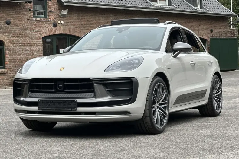 Porsche Macan din 2024 cu 14.800 km - oferta POR225429 - foto 1