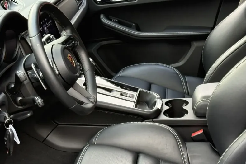 Porsche Macan din 2024 cu 14.800 km - oferta POR225429 - foto 12