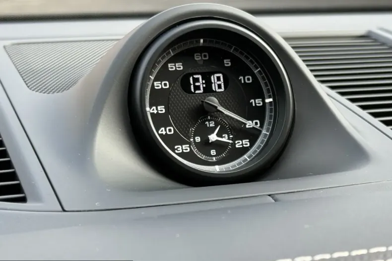 Porsche Macan din 2024 cu 14.800 km - oferta POR225429 - foto 25