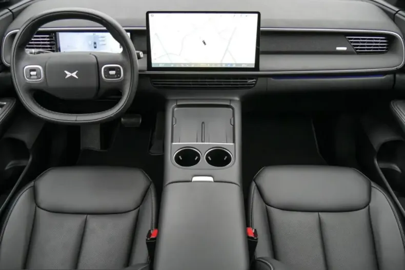 XPENG G6 din 2025 cu 9.900 km - oferta XPE225435 - foto 9