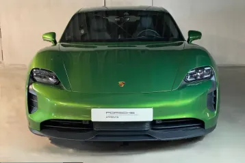 Porsche Taycan din 2022 - oferta POR225436