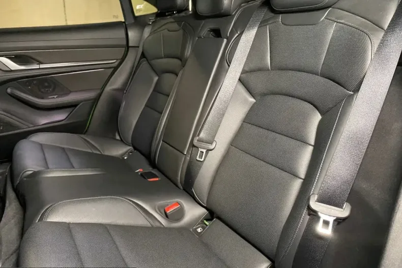 Porsche Taycan din 2022 cu 26.700 km - oferta POR225436 - foto 12