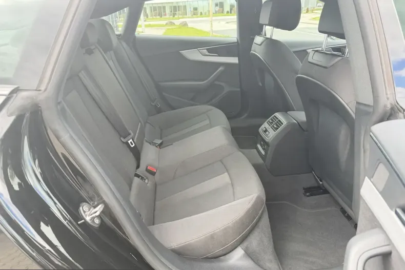 Audi A5 din 2021 cu 110.850 km - oferta AUD225438 - foto 10