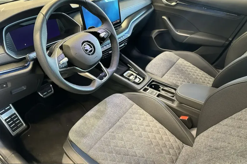 Skoda Octavia din 2024 cu 27.767 km - oferta SKO225444 - foto 5