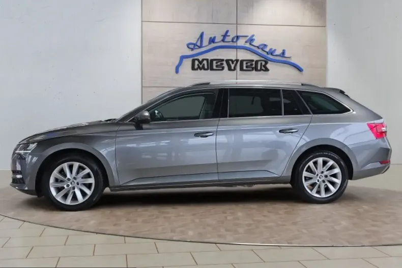 Skoda Superb din 2024 cu 41.900 km - oferta SKO225449 - foto 2