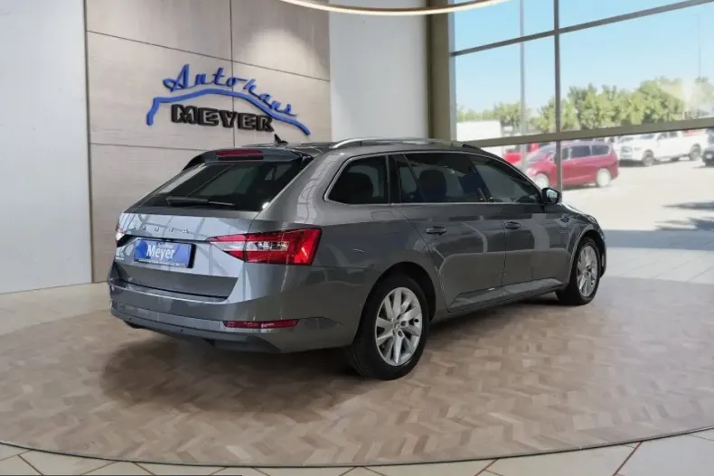 Skoda Superb din 2024 cu 41.900 km - oferta SKO225449 - foto 5
