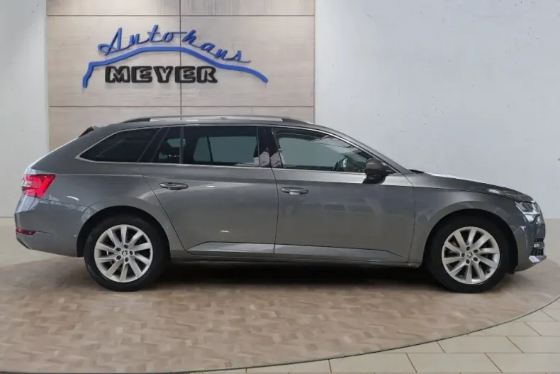 Skoda Superb din 2024 cu 41.900 km - oferta SKO225449 - foto 6