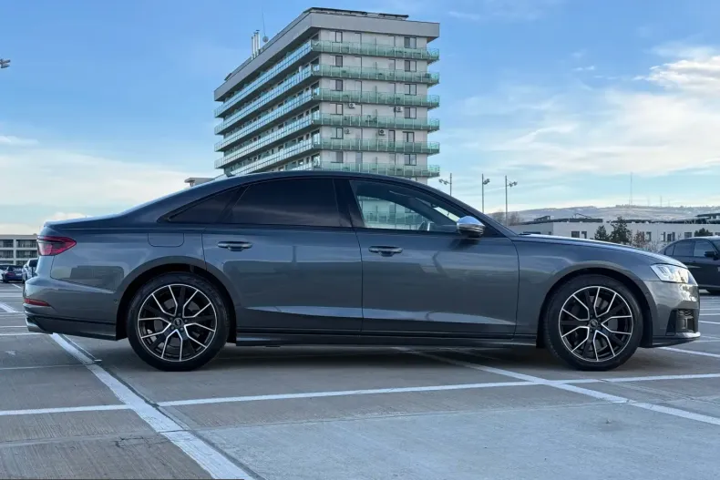 Audi S8 din 2021 cu 107.263 km - oferta AUD225459 - foto 4