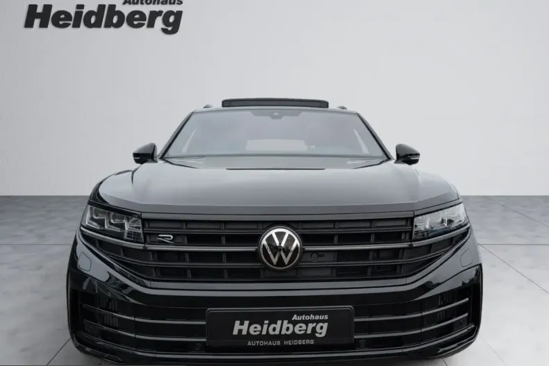 Volkswagen Touareg din 2024 cu 47.333 km - oferta VOL225461 - foto 2