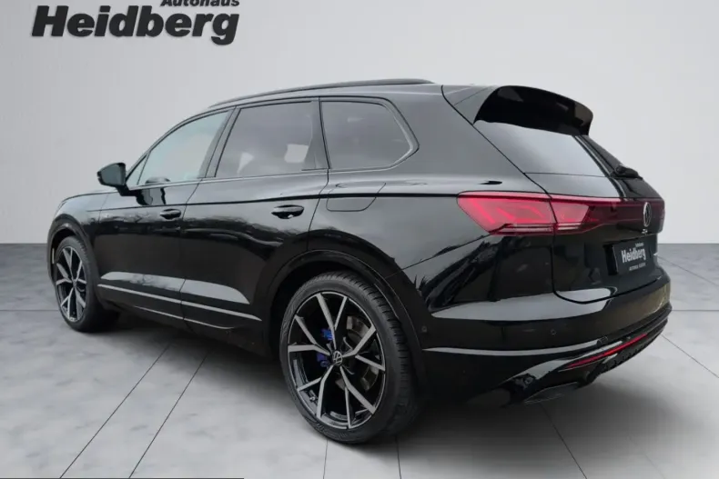 Volkswagen Touareg din 2024 cu 47.333 km - oferta VOL225461 - foto 6