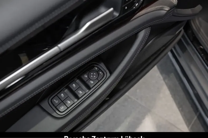 Porsche Panamera din 2025 cu 14.900 km - oferta POR225462 - foto 18