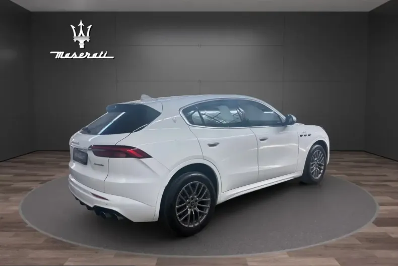 Maserati Grecale din 2023 cu 13.400 km - oferta MAS225463 - foto 2