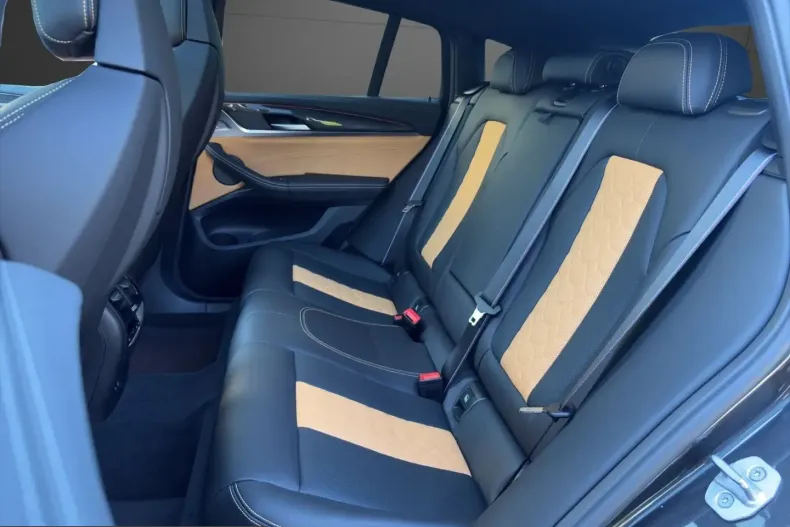 BMW X4 (Seria X) din 2024 cu 26.276 km - oferta BMW225466 - foto 10