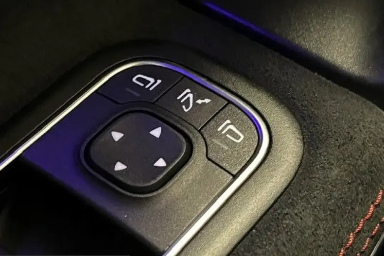 Mercedes-Benz CLA 250 (Clasa CLA) din 2025 cu 22.116 km - oferta MER225480 - foto 10