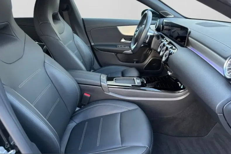 Mercedes-Benz CLA 220 (Clasa CLA) din 2024 cu 7.730 km - oferta MER225483 - foto 16