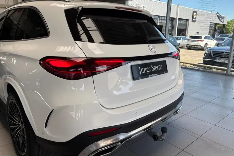 Mercedes-Benz GLC 300 (Clasa GLC) din 2025 cu 27.246 km - oferta MER225486 - foto 5