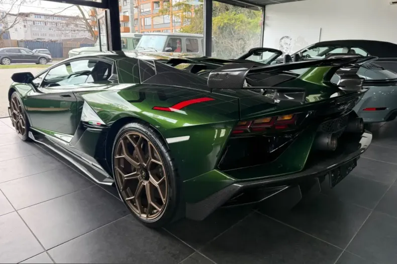 Lamborghini Aventador din 2021 cu 4.500 km - oferta LAM225489 - foto 4