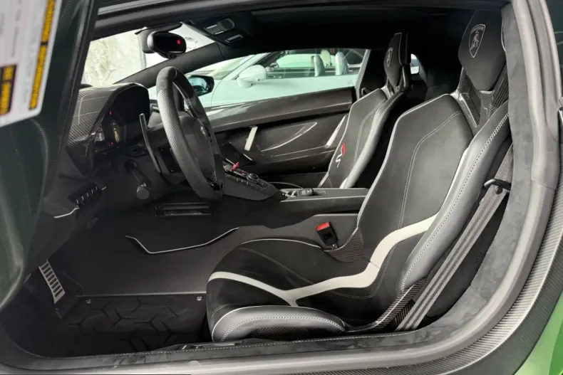Lamborghini Aventador din 2021 cu 4.500 km - oferta LAM225489 - foto 10