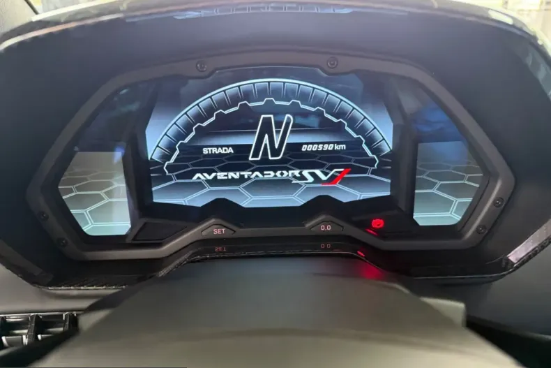 Lamborghini Aventador din 2021 cu 4.500 km - oferta LAM225489 - foto 22
