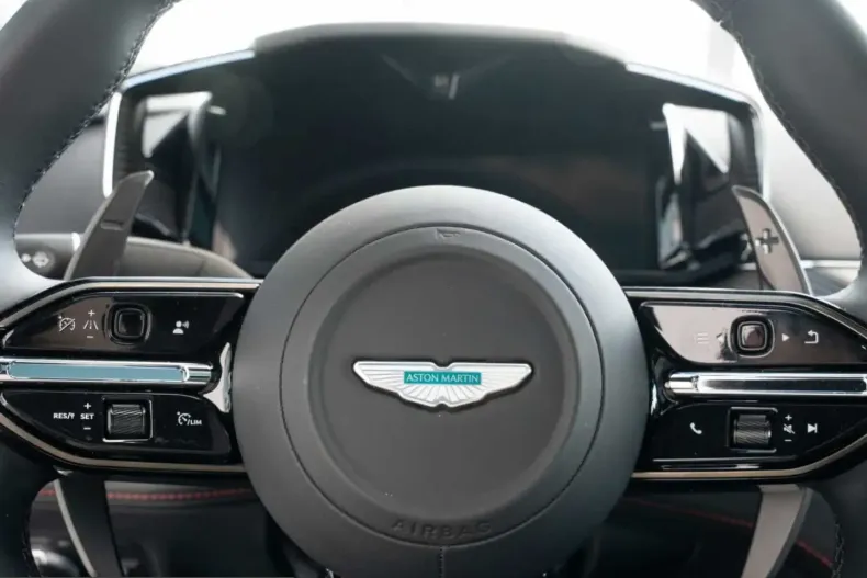 Aston Martin Vanquish din 2025 cu 8.100 km - oferta AST225492 - foto 11