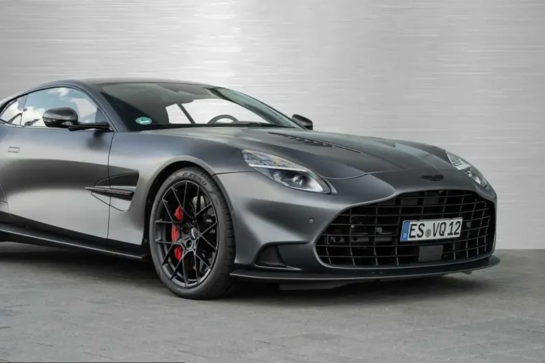 Aston Martin Vanquish din 2025 cu 8.100 km - oferta AST225492 - foto 16