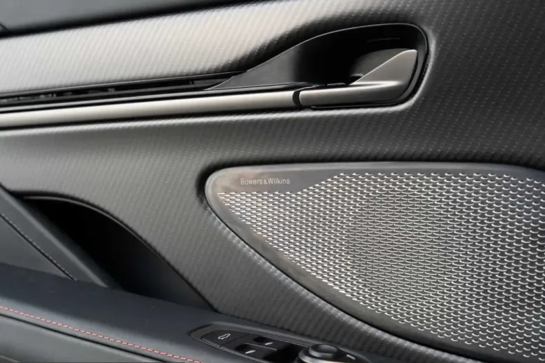 Aston Martin Vanquish din 2025 cu 8.100 km - oferta AST225492 - foto 31
